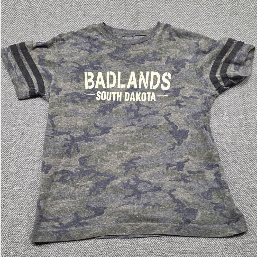 Artisans Badlands‎ South Dakota Camouflage Graphic T-Shirt Gray Camo Large